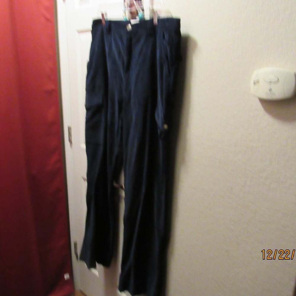 #559  NEW MEN'S NAVY 100% COTTON CORDUROY PANTS BY KING SIZE  (SIZE 36X40)